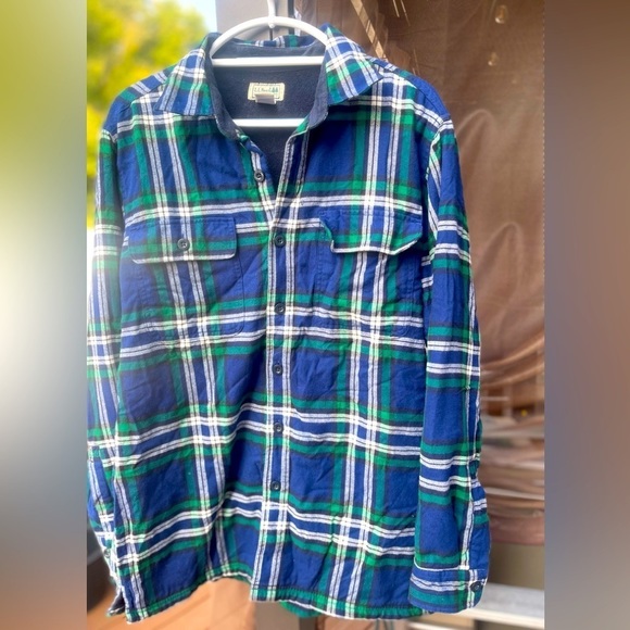 L.L Bean Button Down Shirt men’s size M - Picture 3 of 11